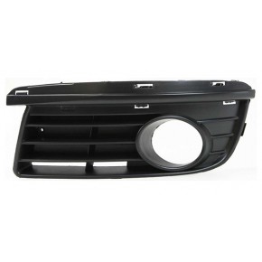 Решетка в передний бампер левая с отверстием под птф Volkswagen Jetta