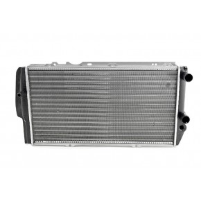 Радиатор охлаждения 2,0 +а/с 617х310х42 Audi 100 C3