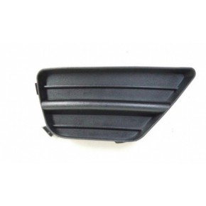 Заглушка птф в передний бампер правая Ford Focus - 1 поколение