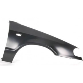 Крыло переднее правое с отверстием под повторитель Skoda Felicia