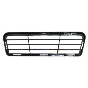 Решетка в передний бампер центр xv Toyota Camry V50