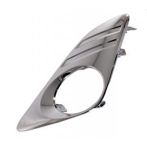 Решетка в передний бампер левая с отверстием под птф l/le/lxe/hybrid Toyota Camry V50