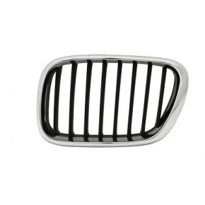 Решетка радиатора левая хром/черная BMW E53 X5