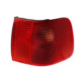 Фонарь задний внешний правый (седан) Audi B4
