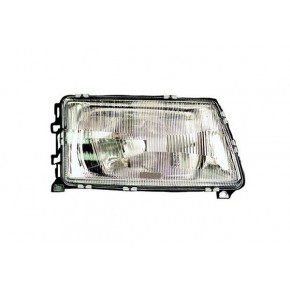 Фара правая Audi 100 C3