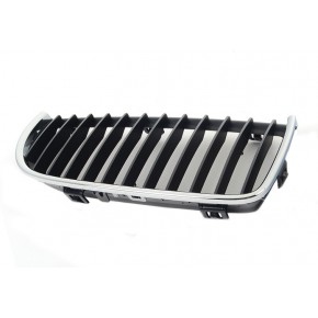 Решётка радиатора правая хром чёрная BMW E90 седан / E91 универсал
