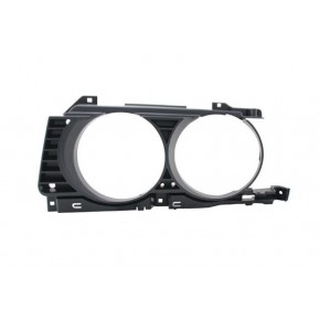 Решётка радиатора левая BMW E34