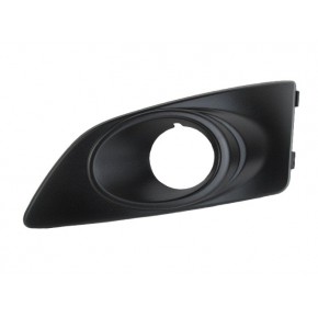 Решётка в передний бампер левая с отверстием под птф Chevrolet Aveo T300