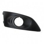 Решётка в передний бампер правая с отверстием под птф Chevrolet Aveo T300