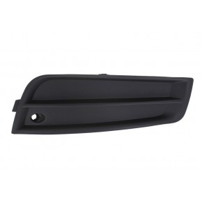 Решётка в передний бампер правая Chevrolet Cruze