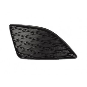 Решётка в передний бампер правая Toyota Corolla E150 седан