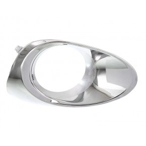 Решётка в передний бампер правая с отверстием под птф Lexus RX 270 / 350 / 450h