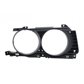 Рамка фары правая чёрная BMW E34