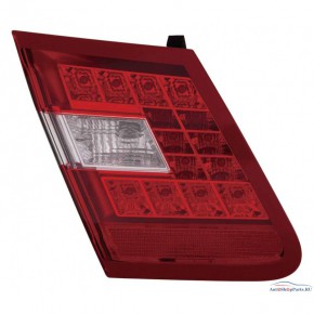 Задний фонарь внутренний правый Mercedes W212