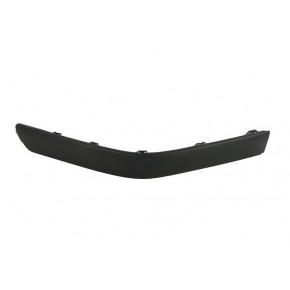 Молдинг переднего бампера правый без отверстий под птф Audi B4