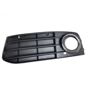 Решётка в передний бампер правая (седан) Audi A4 B8