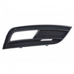 Решётка в передний бампер правая (седан) Audi A4 B8