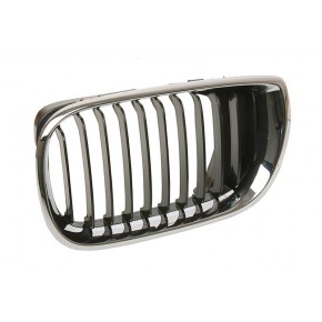 Решётка радиатора левая хром чёрная BMW E46 седан / универсал