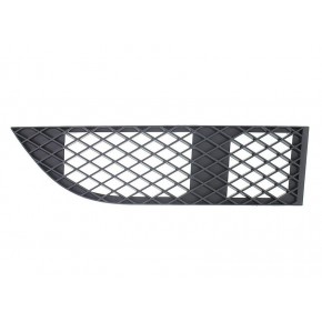 Решётка в передний бампер правая внутренняя BMW E65 / E66