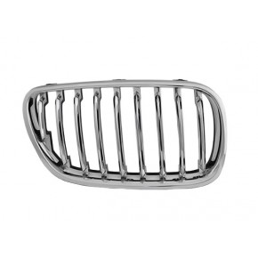 Решётка радиатора правая хром BMW E83 X3