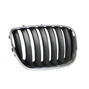 Решётка радиатора правая хром чёрная BMW E53 X5