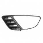 Решётка в передний бампер левая с отверстием под птф Ford Fiesta - 5 поколение