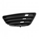 Решётка в передний бампер правая без отверстия под птф Ford Fiesta - 5 поколение