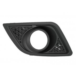 Решётка в передний бампер правая с отверстием под птф Ford Fiesta - 5 поколение