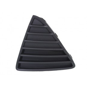 Решётка в передний бампер левая Ford Focus - 3 поколение