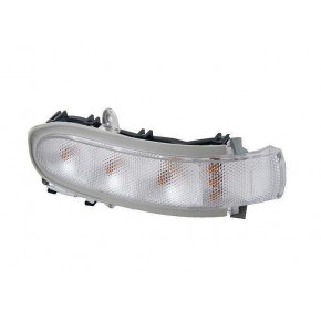 Поворотник в левое зеркало Mercedes W203