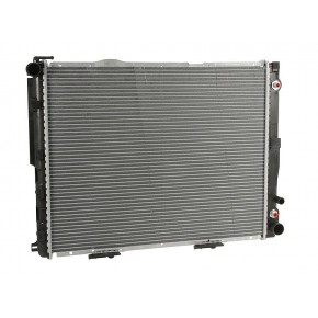 Радиатор охлаждения Mercedes W124  E124