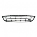 Решётка в передний бампер центральная Opel Corsa D