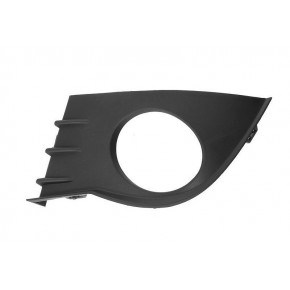 Решётка в передний бампер левая с отверстием под птф Renault Clio - 3 поколение