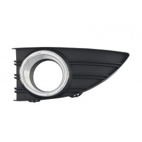 Решётка в передний бампер левая с отверстием под птф хром Renault Fluence