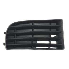 Решётка в передний бампер правая Volkswagen Golf 5