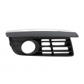 Решётка в передний бампер правая с отверстием под птф с хром накладкой Volkswagen Golf 5