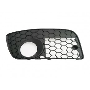 Решётка в передний бампер правая gti Volkswagen Golf 5