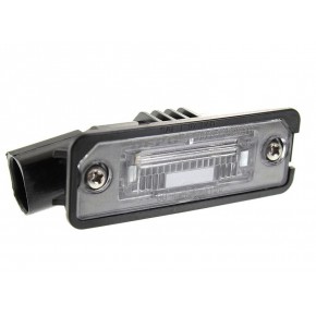Подсветка номерного знака л п Volkswagen Golf 5