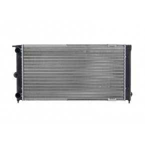 Радиатор охлаждения Volkswagen Passat B2