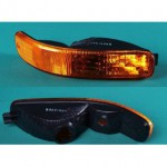 Поворотник в бампер правый Jeep Liberty