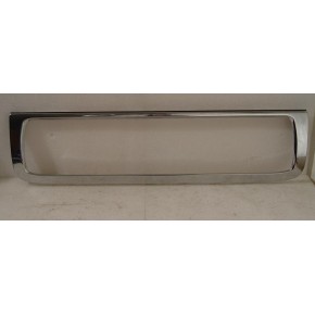 Молдинг решётки радиатора хром Nissan Terrano