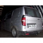 Фаркоп оцинкованный Hyundai Starex 1997-2008 6 и 9 местные съемное крепление (без электрики)