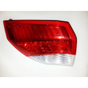Задний фонарь внешний левый с led (светодиоды) (хэтчбэк) Renault Laguna - 3 поколение