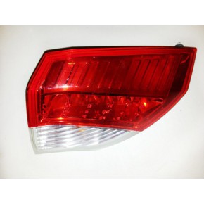 Задний фонарь внешний правый с led (светодиоды) (хэтчбэк) Renault Laguna - 3 поколение