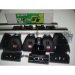 Багажная система Amos Beta Kit104 в сборе с серебр.крыловид. дугами 85х140см с замком. Для а/м с штат. местами.