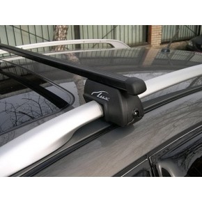 Багажные поперечины LUX с дугами 1,3м п/у стальные в пластике 22х32мм, для а/м с рейлингами