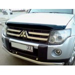 Дефлектор капота Mitsubishi Pajero (Митсубиши Паджеро) IV (2007-) (темный)