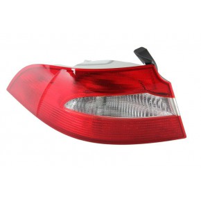 Задний фонарь внешний левый Skoda Superb - 2 поколение