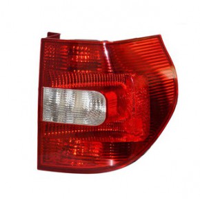 Задний фонарь внешний правый Skoda Yeti