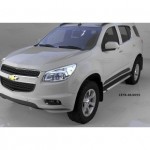 Пороги алюминиевые (Brillant) Chevrolet TrailBlazer (2013-) (черн/нерж)